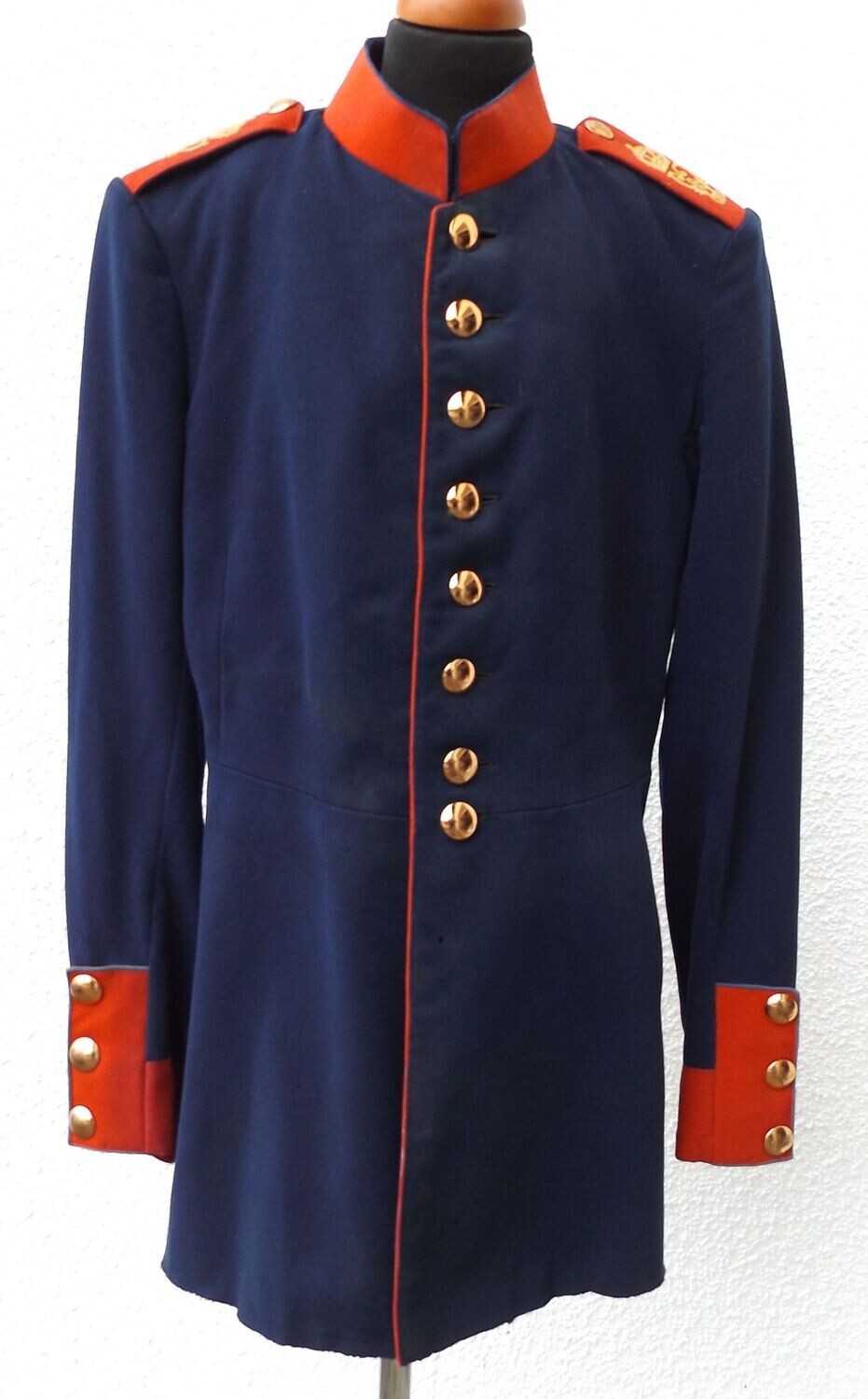 Württemberg: Waffenrock für einen Angehörigen der 12. Kompanie im Infanterie-Regiment „König Wilhelm I.“ (6. Württembergisches) Nr. 124, Weingarten.