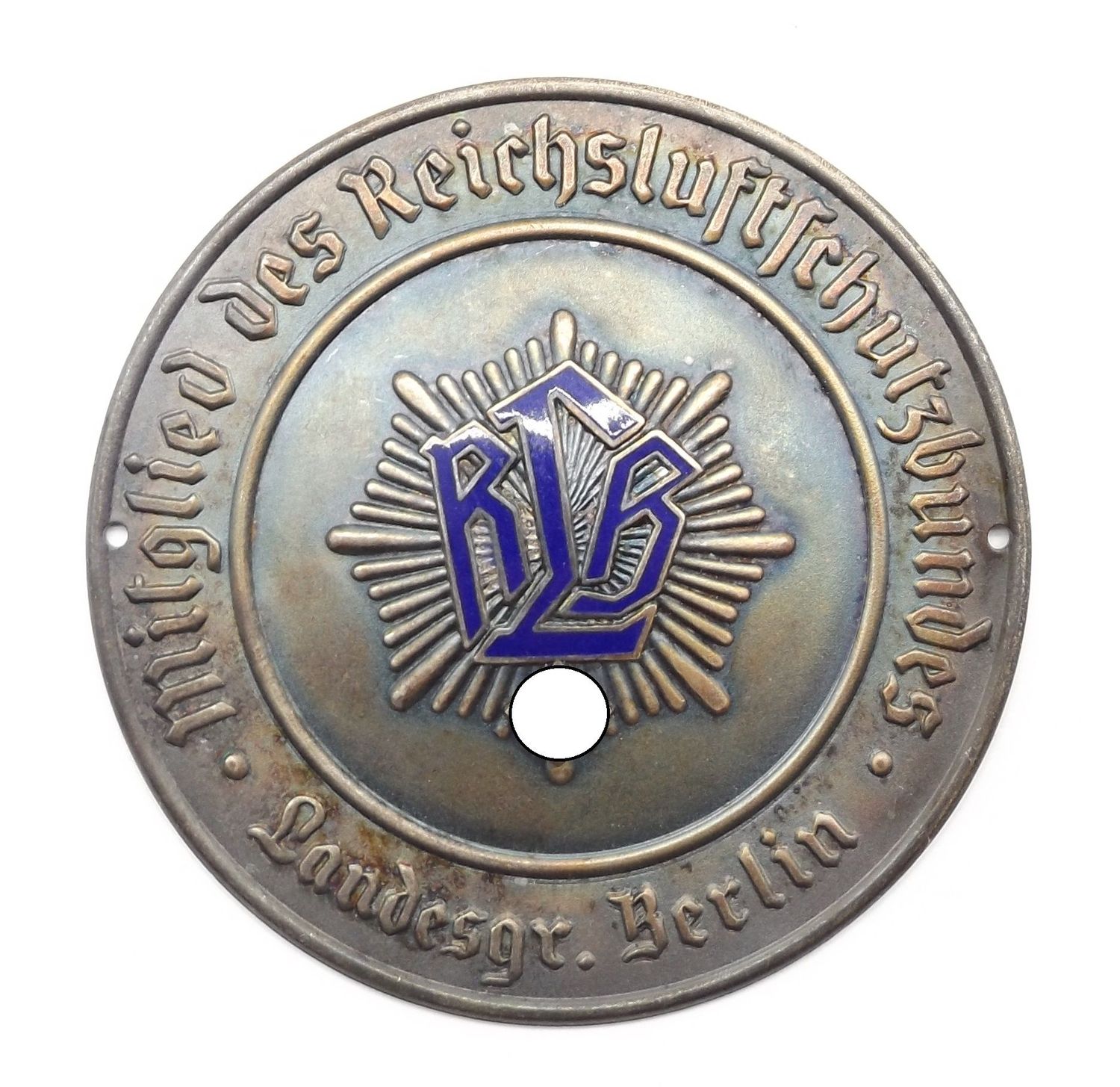 Türplakette "Mitglied des Reichsluftschutzbundes - Landesgr. Berlin", Durchmesser ca. 73 mm.