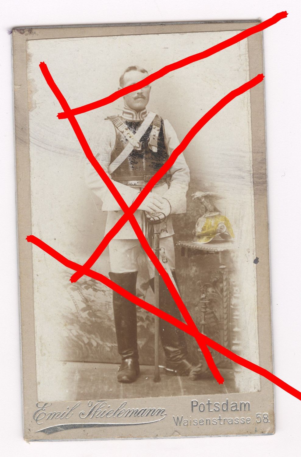 Preussen: CDV Portraitfoto Garde du Corps, im schwarzen Kürass, C26.