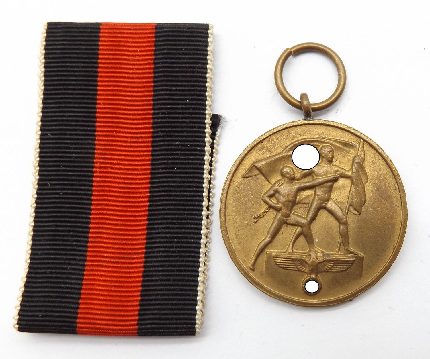 Medaille zur Erinnerung an den 1. Oktober 1938 Anschluss Sudetenland, mit Band.