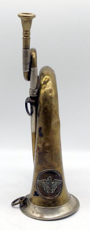 Preussen: Signalhorn aufgelegter preussischer Adler, Herstellermarkierung C. W. Moritz, Berlin 1912.