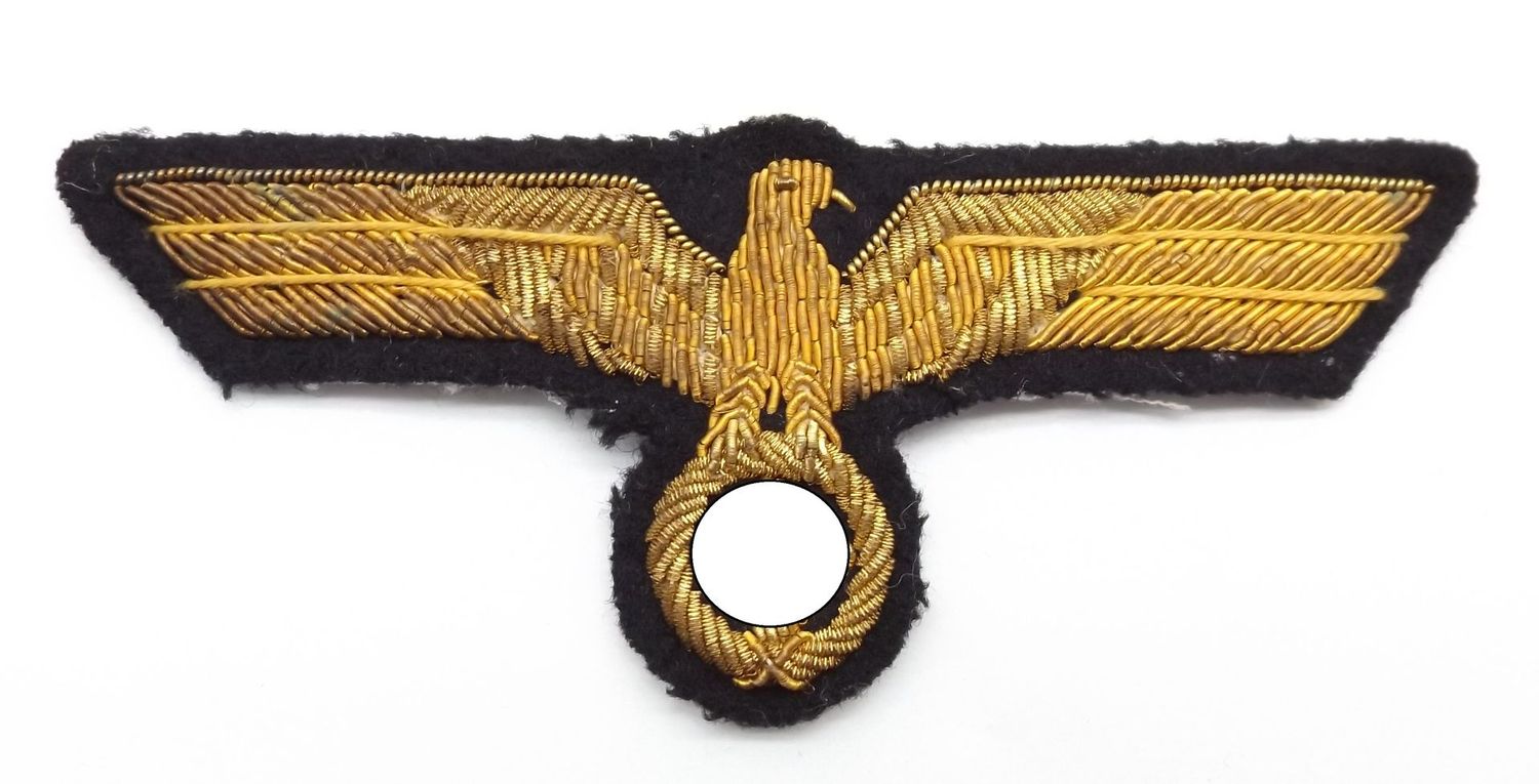 Kriegsmarine: Brustadler für Offiziere, handgestickt.