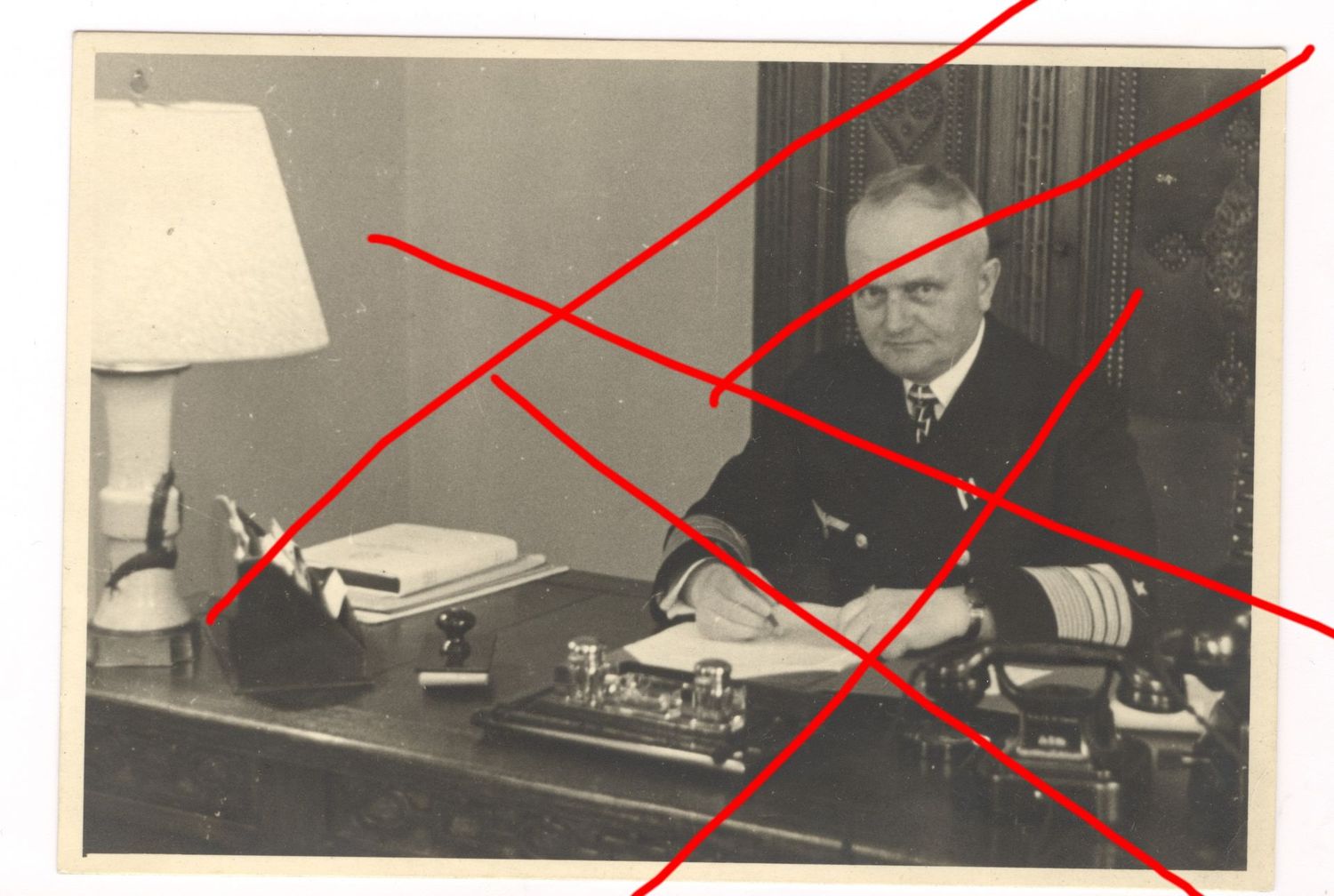 Kriegsmarine: Foto Generaladmiral Alfred Saalwächter (Ritterkreuz, DKiG), PK-Größe, C36.