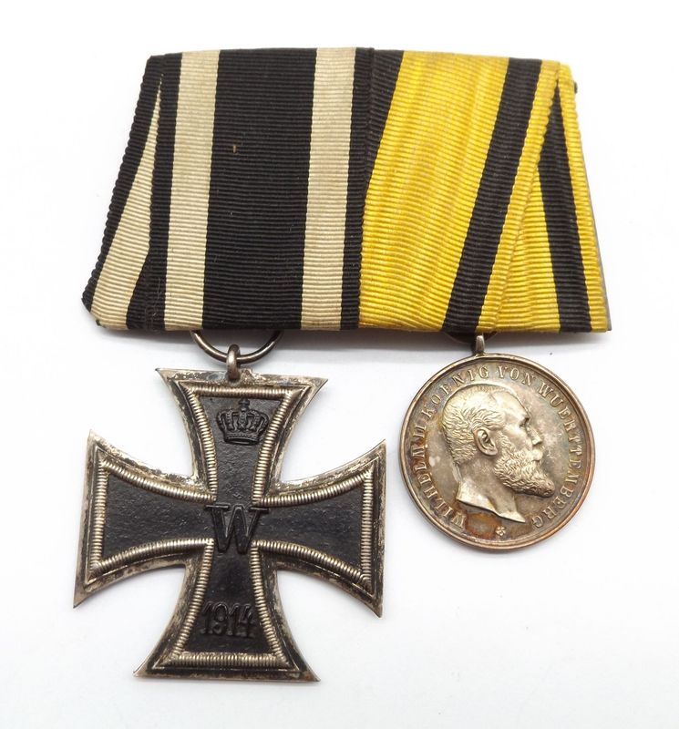 Württemberg: 2-er Ordenschnalle, EK2, silberne Militärverdienstmedaille.