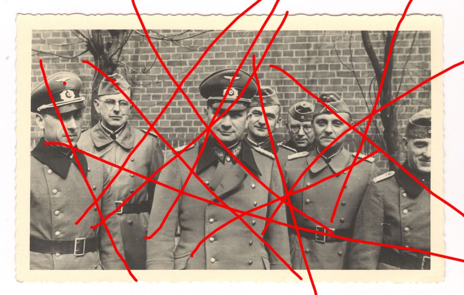 Wehrmacht: Foto Generalleutnant Stephan Rittau (Ritterkreuz), Kommandeur der 129. Infanterie-Division, PK-Größe, Rückseitig mit Widmung und Namen weiterer Offiziere, C43.