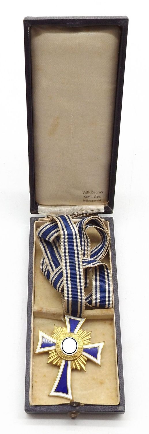 Mutterkreuz in Gold im Etui mit Hersteller Wilh. Deumer, Lüdenscheid, Etui mit Beschädigungen.