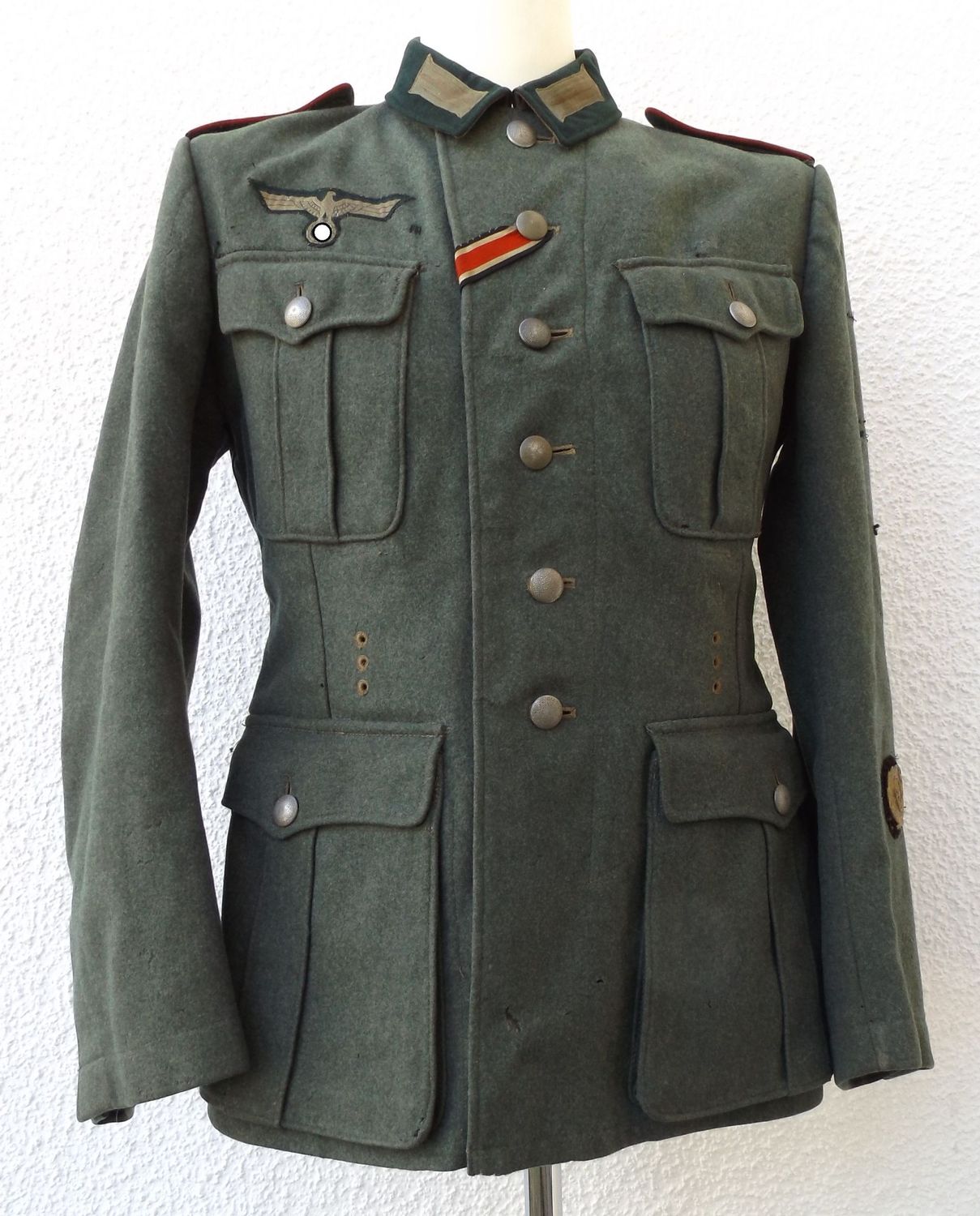 Wehrmacht: Feldbluse für einen Obergefreiten der Artillerie - Kammerstück.