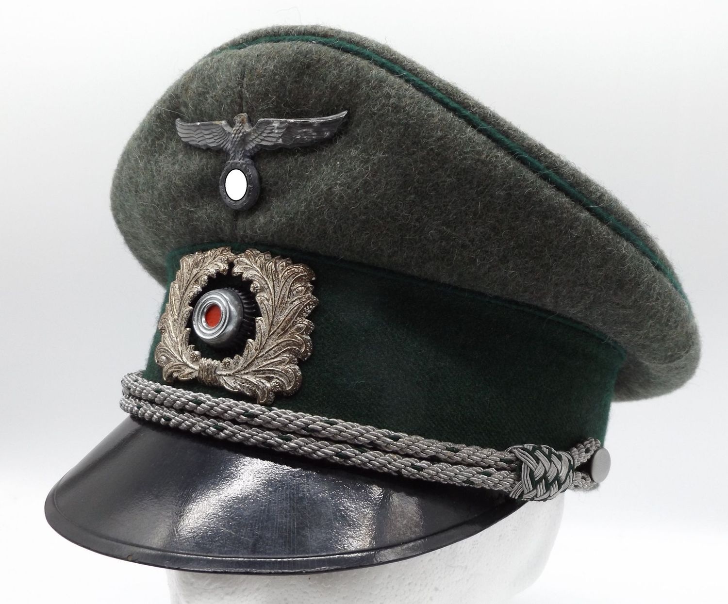 3. Reich: Schirmmütze für Offiziere der  Reichsfinanzverwaltung (Zoll), Größe 58.