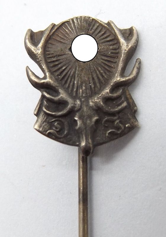 3. Reich: Mitgliedsabzeichen Reichsbund Deutsche Jägerschaft (RDJ), an Nadel, rückseitug gepunzt GES. GESCH., "800".