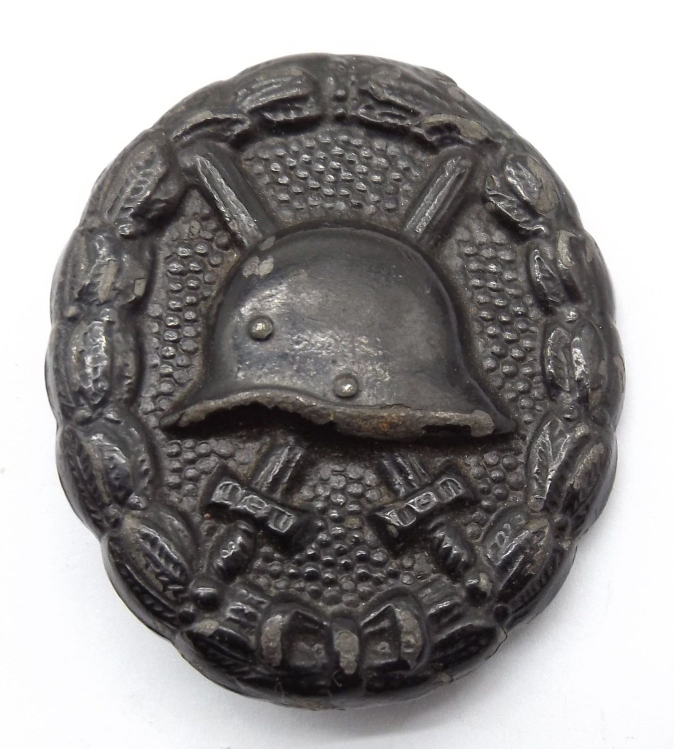 Verwundetenabzeichen 1914 in Schwarz.