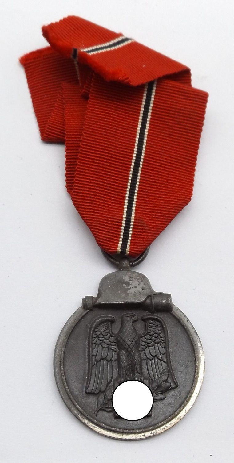 Wehrmacht: Medaille Winterschlacht im Osten, Ostmedaille, mit Hersteller 60 für die Firma Katz & Deyle, Pforzheim.