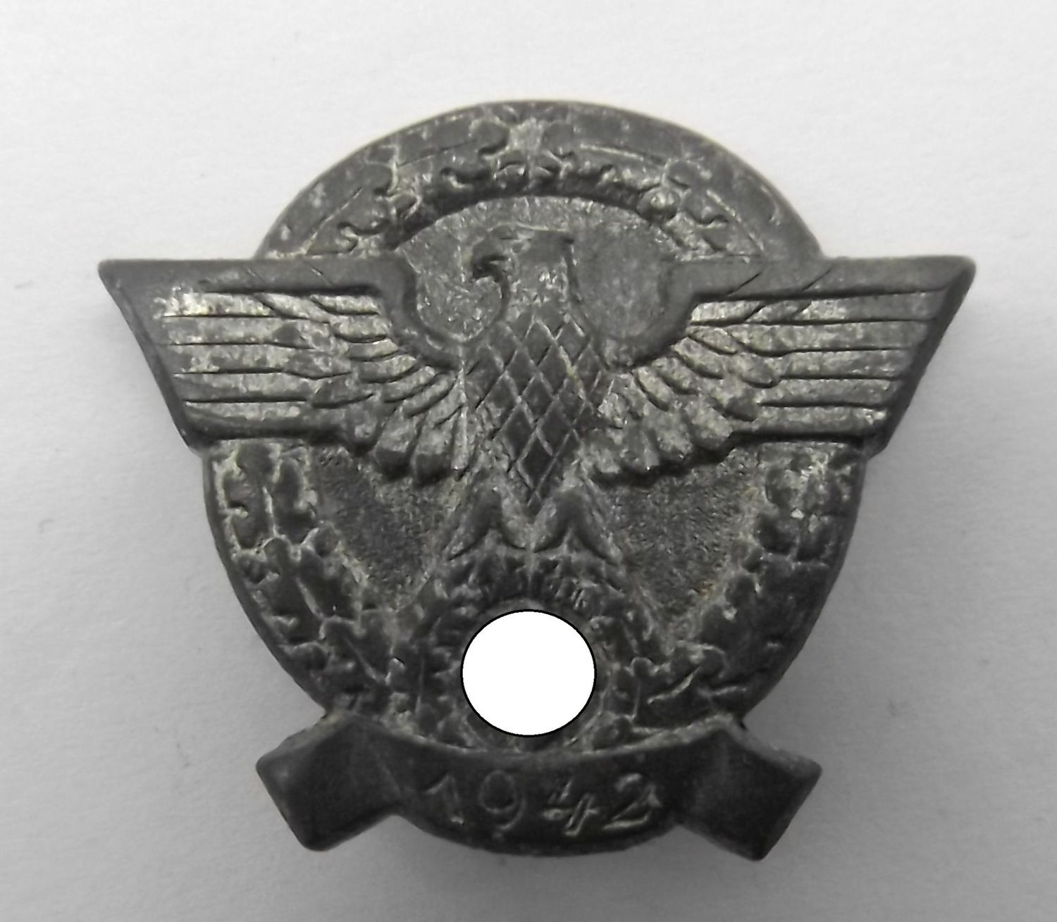 3. Reich: Abzeichen zum Tag der Polizei 1942, rückseitig gepunzt G 5.