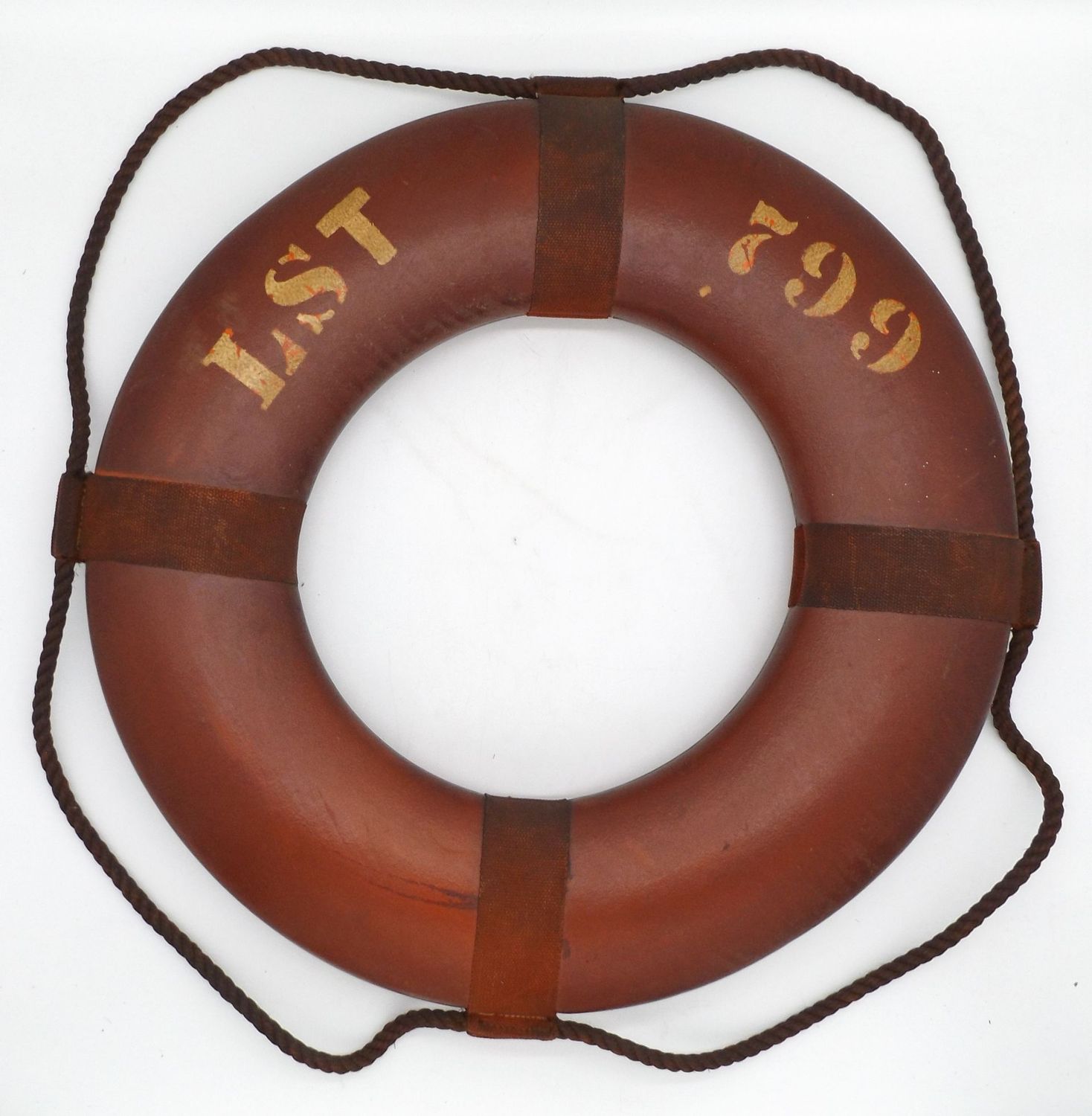 USA: Rettungsring LST (LANDING SHIP TANK) 799, Durchmesser ca. 60 cm.