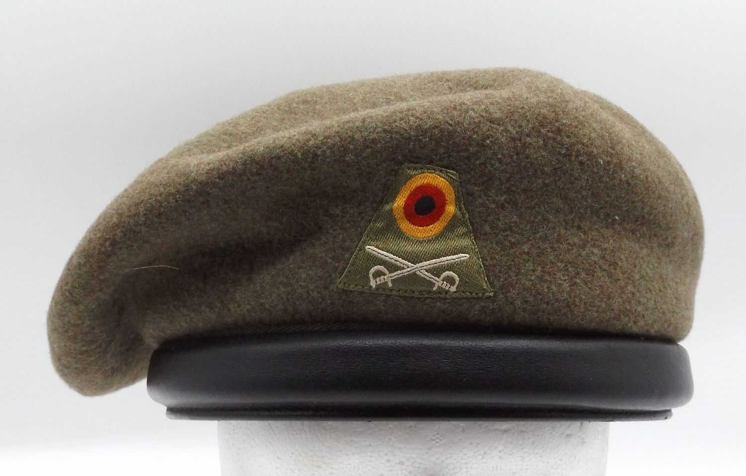 Bundeswehr: Panzerschutzmütze / Panzerbarett, mit Hersteller von 1963, Größe 58.