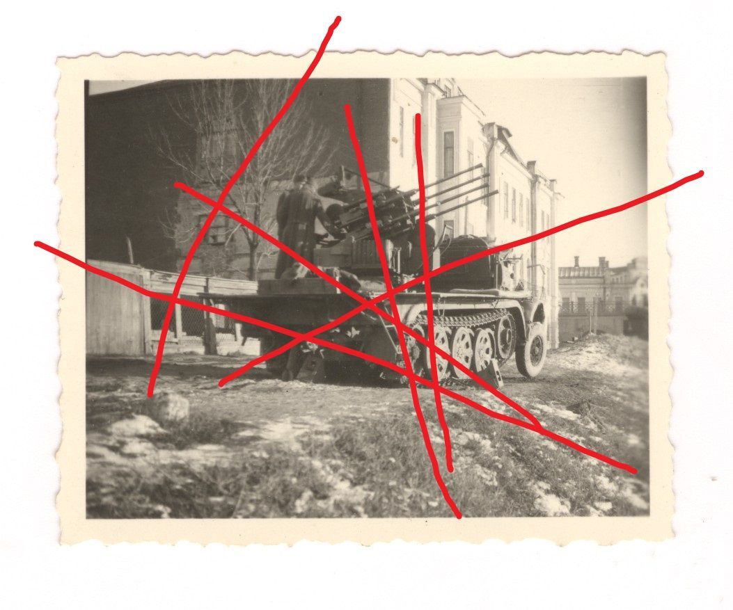 Waffen-SS: Heeresflak Halbkette SdKFZ mit Flak-Vierling, Größe ca. 74x59 mm, C62.