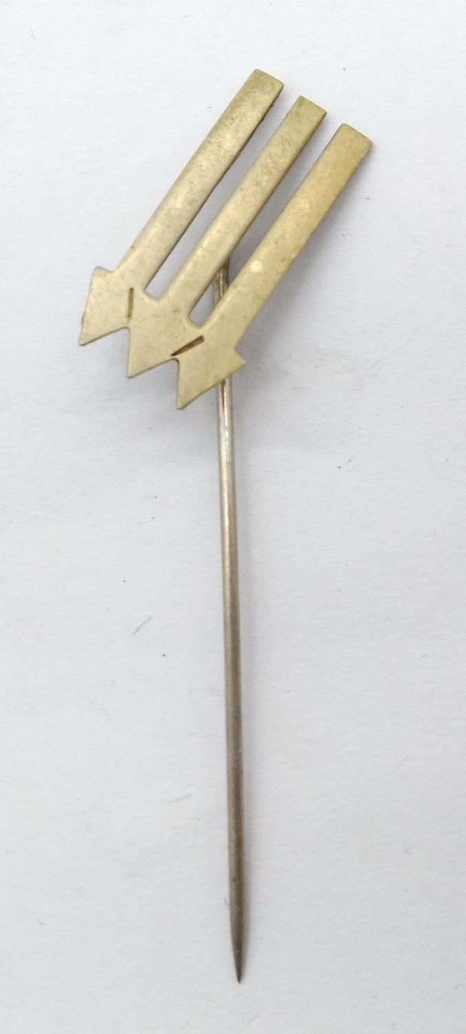Weimarer Republik: Mitgliedsabzeichen Eiserne Front, an Nadel.