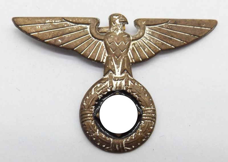 SS: Mützenadler 1. Modell, ein Splint fehlt. SS: Mützenadler 1. Modell, ein Splint fehlt.