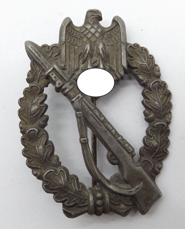 Wehrmacht: Infanteriesturmabzeichen in Bronze, Zink hohl geprägt, unmarkiertes Stück aber eine bekannte Variante der Firma Wehrmacht: Infanteriesturmabzeichen in Bronze, Zink hohl geprägt, unmarkiertes Stück aber eine bekannte Variante der Firma ""S.H.u.C.o", Sohni, Heubach & Co. Idar-Oberstein a.d. Nahe.