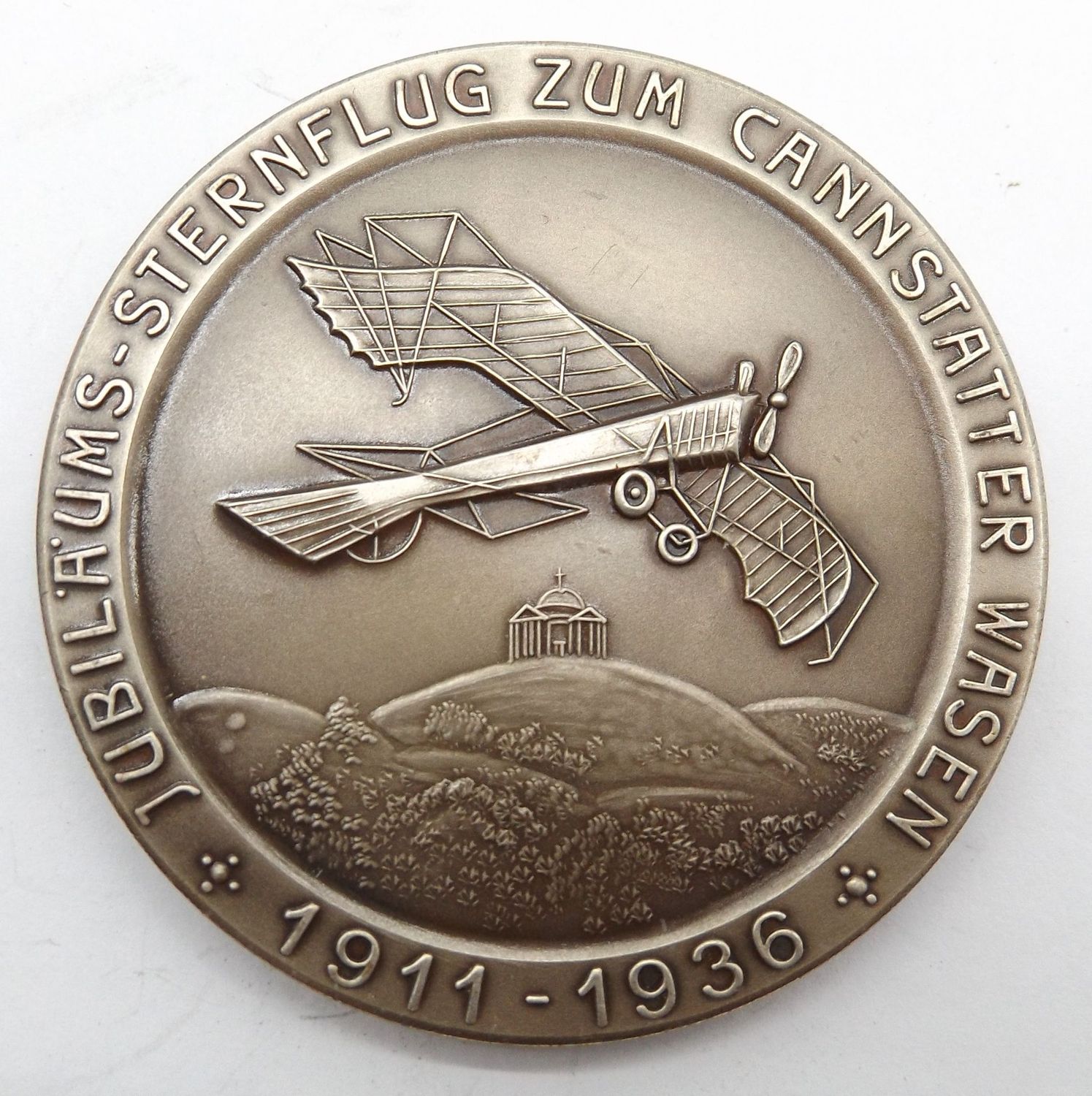 3. Reich: Plakette DLV Stuttgart Jubiläums-Sternflug Cannstatter Wasen 1936, rückseitig "Der Oberbürgermeister der Stadt Stuttgart Ortsgruppe Stuttgart des DLV", Durchmesser ca. 6 cm.