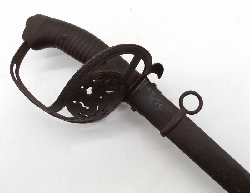 Württemberg: Kavallerie-Degen KD 89, Kammerstück des Dragoner-Regiment „König“ (2. württembergisches) Nr. 26, mit Kammerstempel von 1891 und weiteren Punzierungen, Hersteller Weyersberg, Solingen. Württemberg: Kavallerie-Degen KD 89, Kammerstück des Dragoner-Regiment „König“ (2. württembergisches) Nr. 26, mit Kammerstempel von 1891 und weiteren Punzierungen, Hersteller Weyersberg, Solingen.