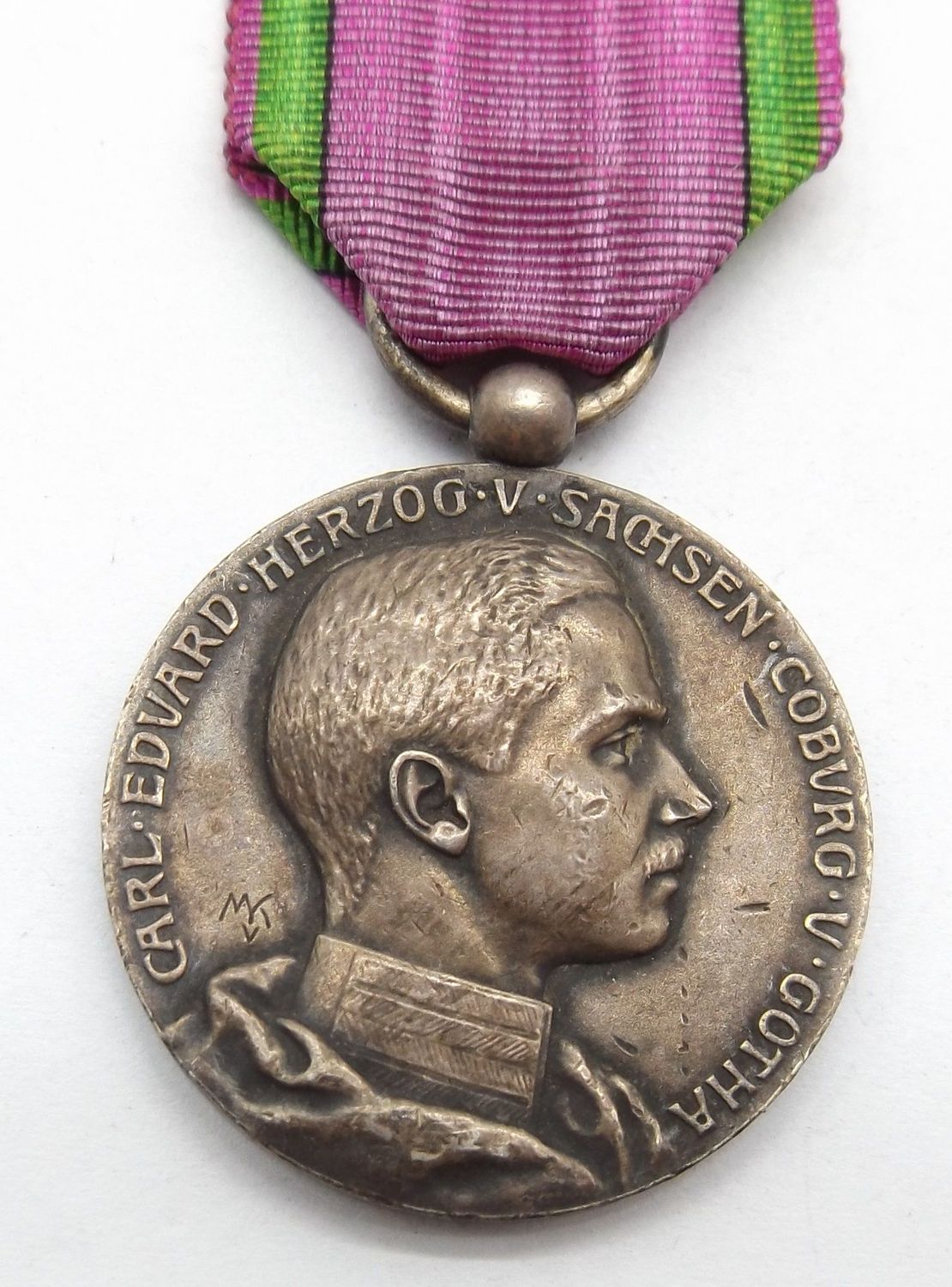 Sachsen: Silberne Verdienstmedaille des Herzoglich Sachsen-Ernestinischen Hausordens, Randpunze SILBER 0,990, am Band.