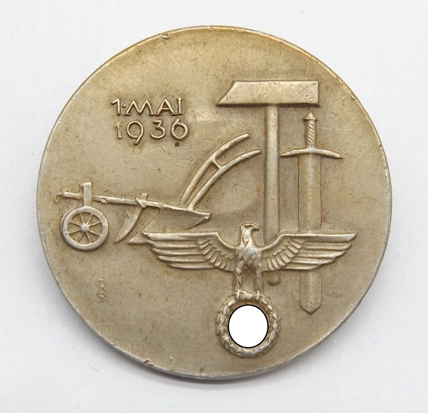3. Reich: Treffabzeichen 1.Mai 1936, Tag der Arbeit, Hersteller Deschler & Sohn München 9.