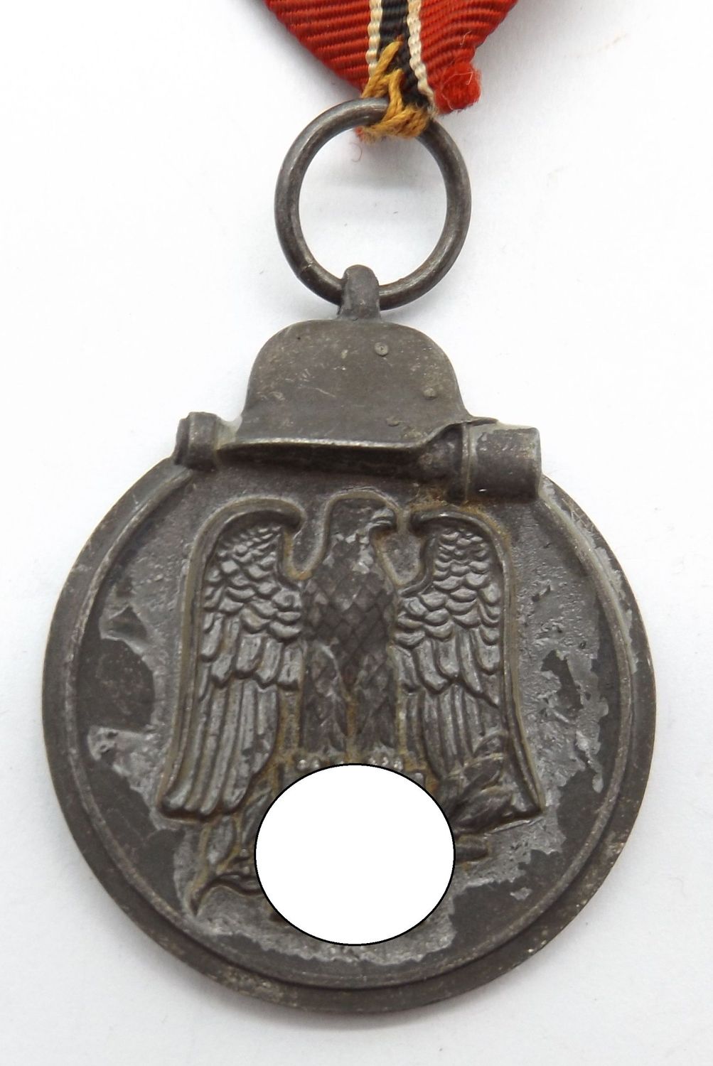 Wehrmacht: Medaille Winterschlacht im Osten, Ostmedaille, am Band.