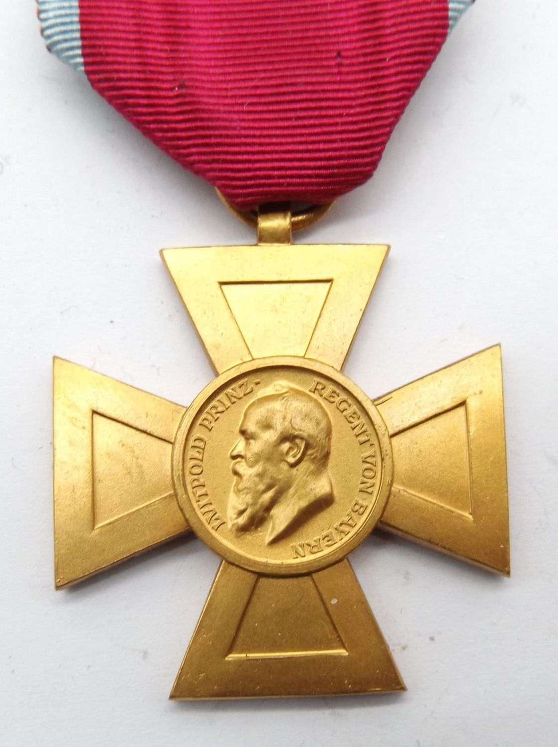 Bayern: Luitpoldkreuz für 40 Jahre im Staats- & Gemeindedienst, am Band. Top Zustand.