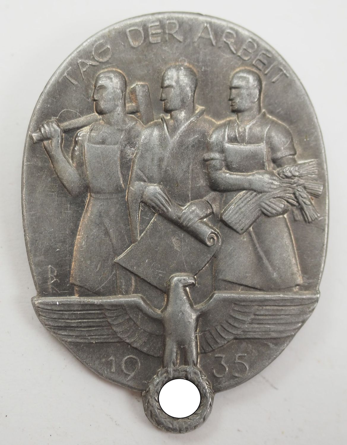 3. Reich: Treffabzeichen 1.Mai 1935, Tag der Arbeit, Hersteller M. O. S.