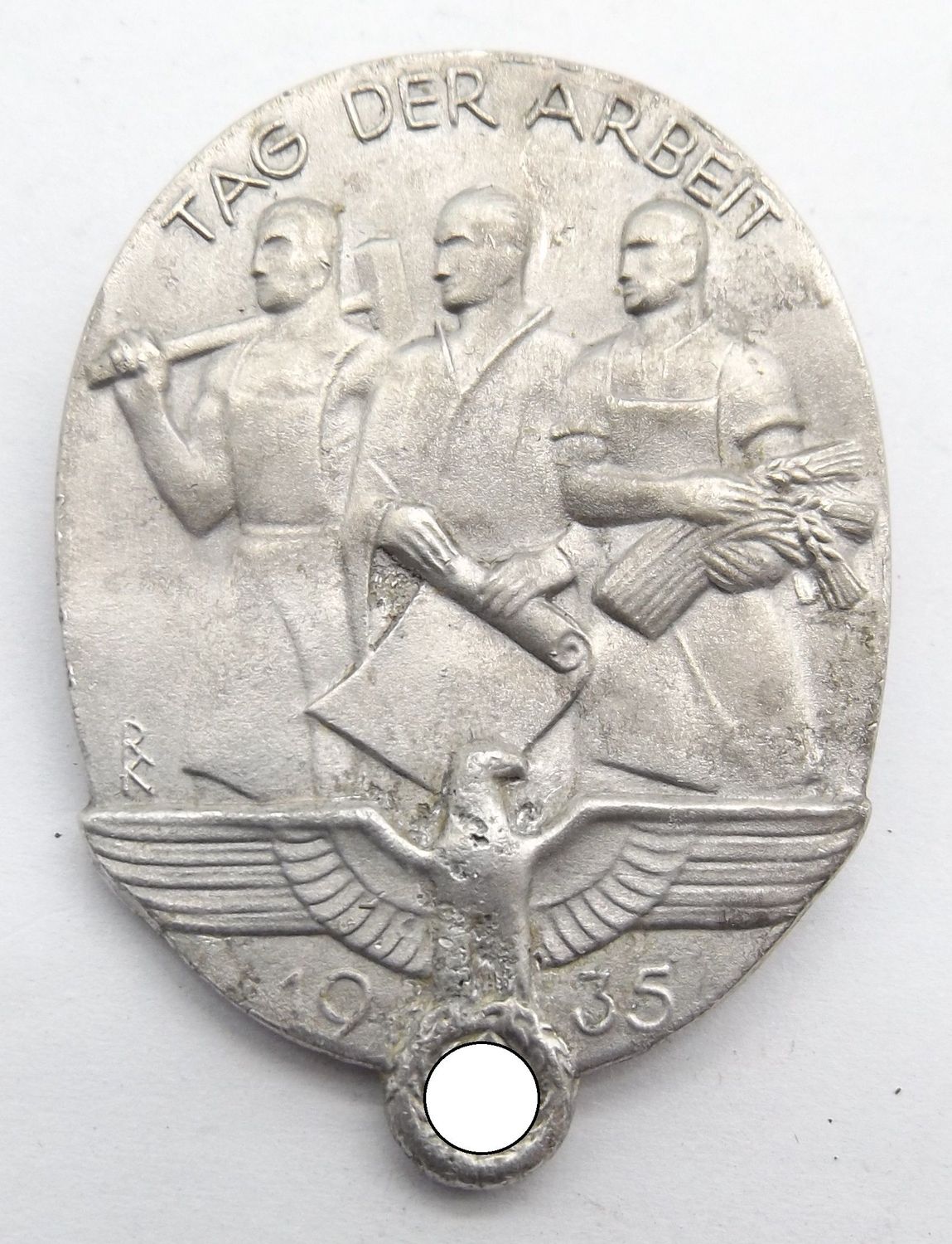 3. Reich: Treffabzeichen 1.Mai 1935, Tag der Arbeit, Hersteller FR. ZIMMERMANN, Stuttgart.