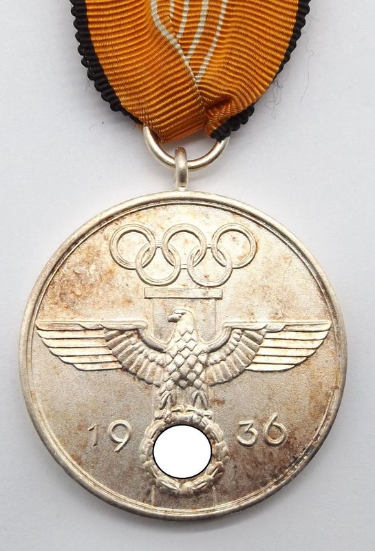 3. Reich: Deutsche Olympia-Erinnerungsmedaille 1936, mit Band und Tragenadel.