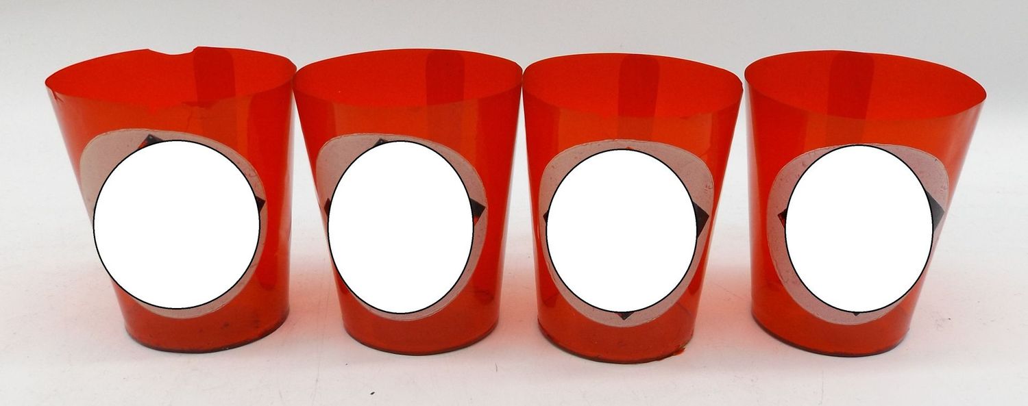 3. Reich: Windlicht mit HK, 4 Exemplare, teilweise beschädigt, siehe Bilder.