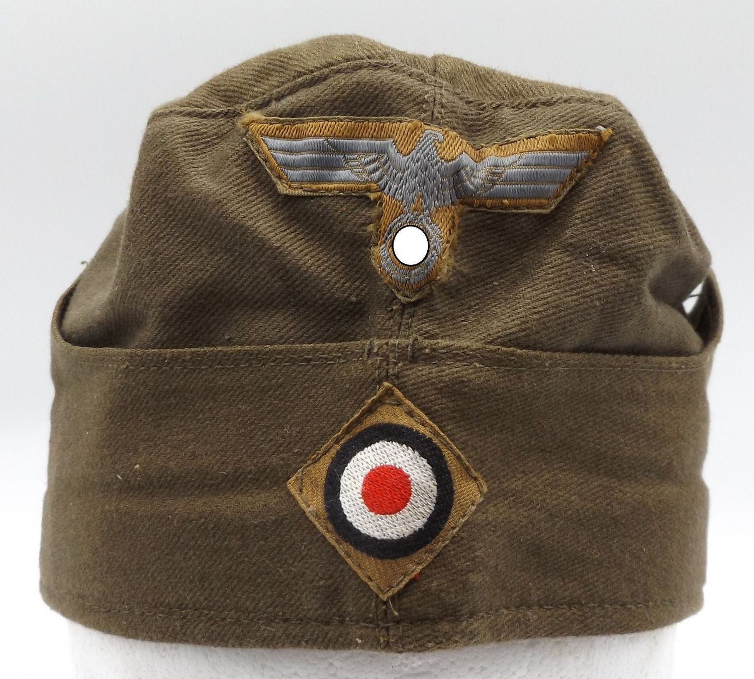 Wehrmacht: Schiffchen für Mannschaften im Afrikakorps DAK, mit Herstellerstempel, Größe 58, sehr schöner Zustand.