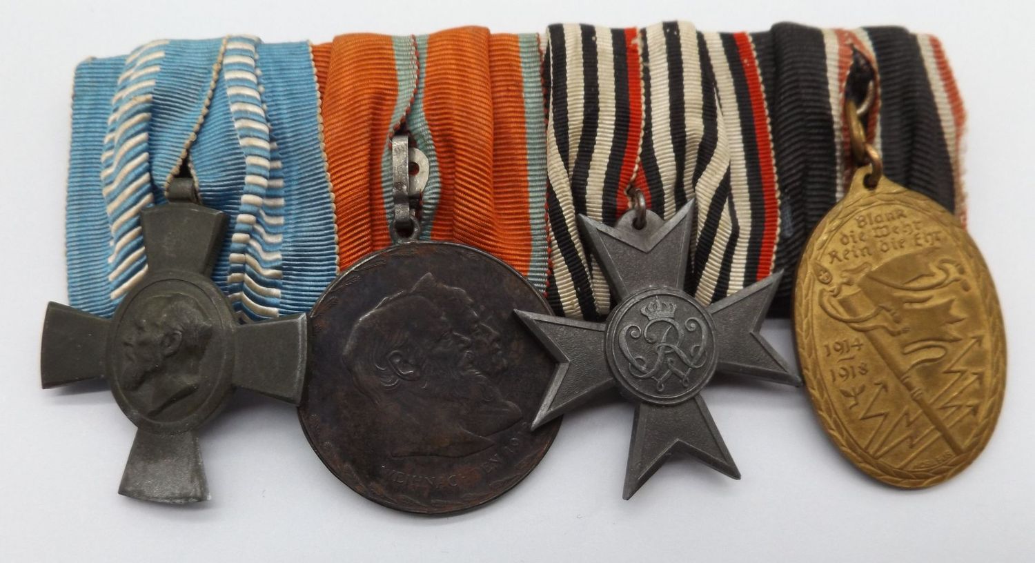 Bayern: 4-er Ordensschnalle.  König Ludwig Kreuz 7.1.1916, Goldene Hochzeits-Erinnerungsmünze, Preussen Kreuz für Kriegshilfsdienst, Kyffhäuserbund Kriegsdenkmünze 1914-18.