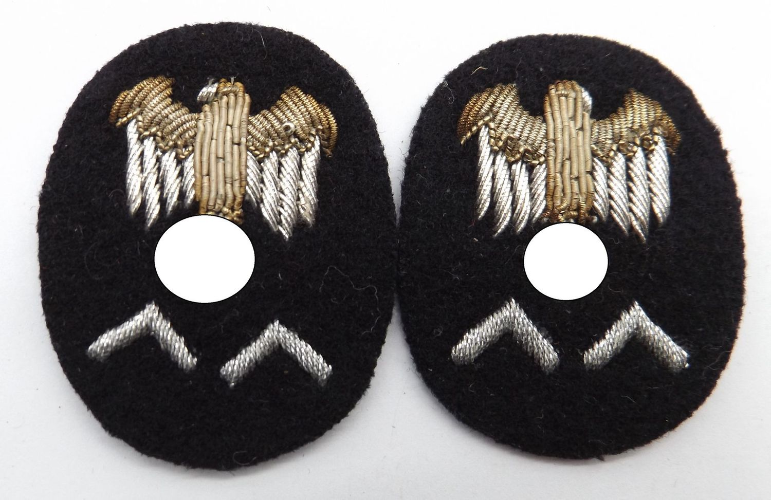 Kriegsmarine: Paar Ärmelabzeichen / Laufbahnabzeichen für Marinebeamte im höheren Dienst.