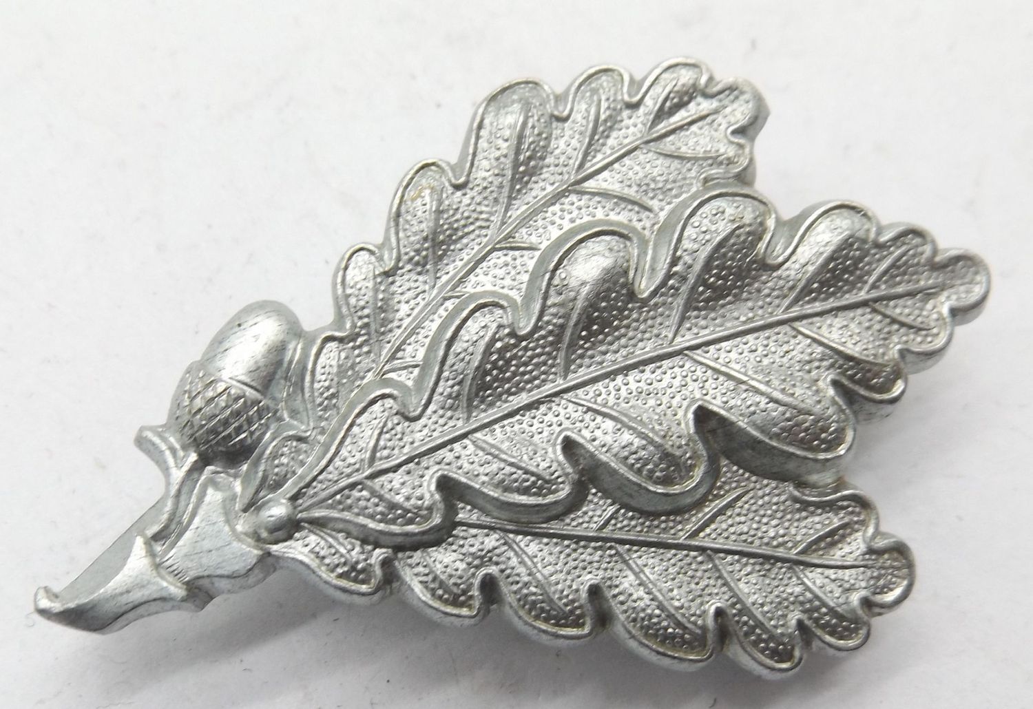 Wehrmacht: Abzeichen für die Feldmütze Jäger.