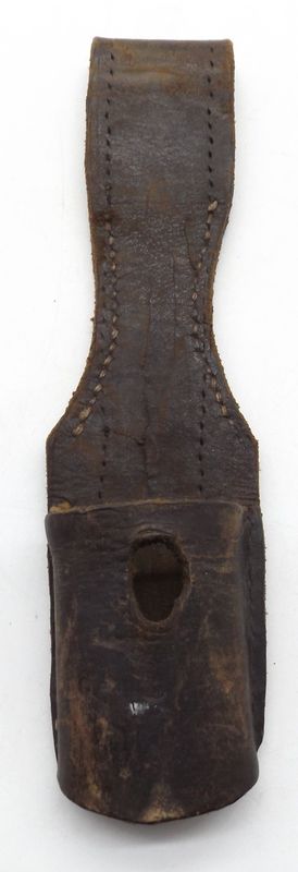 Deutsches Reich: Koppelschuh zum Bajonett 98/05, rückseitig unleserlicher Herstellerstempel von 1918. Deutsches Reich: Koppelschuh zum Bajonett 98/05, rückseitig unleserlicher Herstellerstempel von 1918.