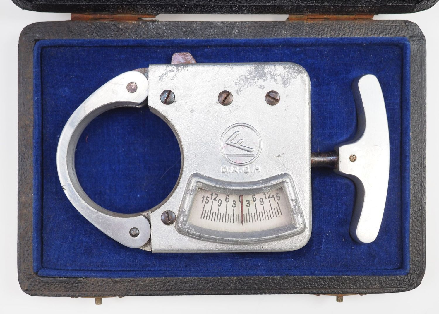 Luftwaffe: Fieseler Flugzeug Steuerkraftmesser, im Etui.