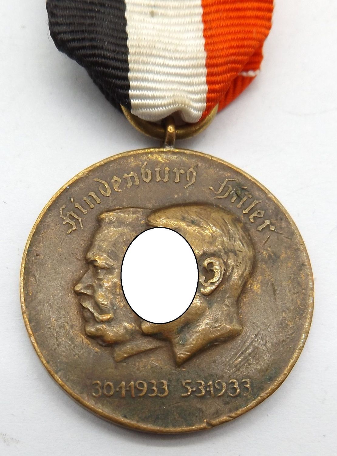 NSDAP: Medaille Hindenburg Hitler 30.1.1933- 5.3.1933 – Für ein freies geeintes und stolzes Deutschland Hitler, am Band.