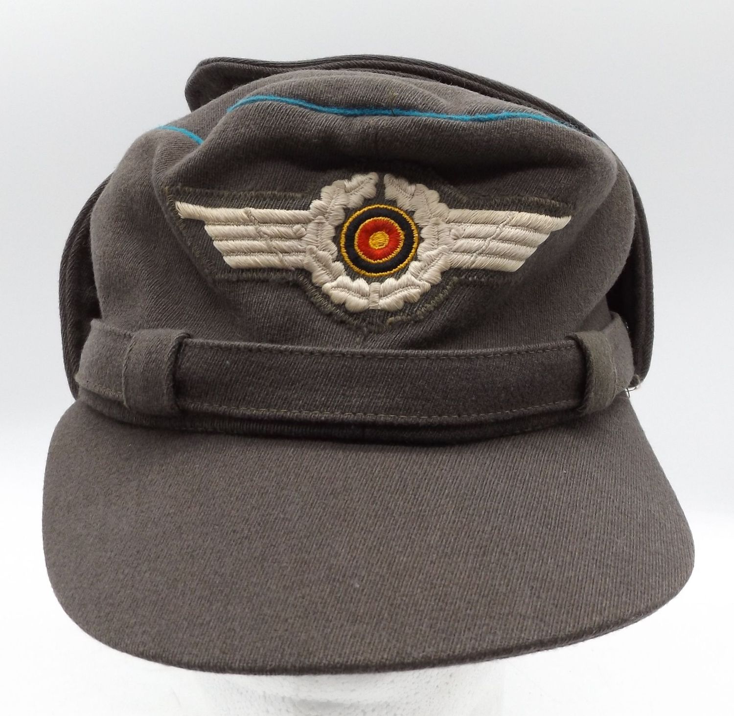 DDR / NVA: Skimütze / Wintermütze für Mannschaften und Unteroffiziere der Luftstreitkräfte, Trageweise bis 1959, Abnahmestempel von 1956, Größe 59, selten!