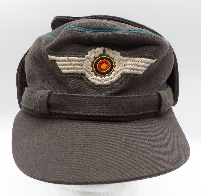 DDR / NVA: Skimütze / Wintermütze für Mannschaften und Unteroffiziere der Luftstreitkräfte, Trageweise bis 1959, Abnahmestempel von 1956, Größe 59, selten!