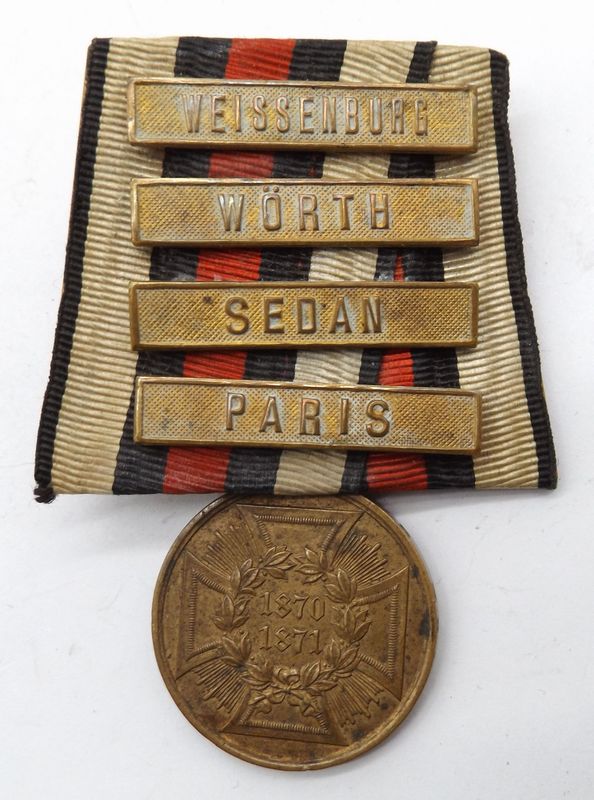 Deutsches Reich: Kriegsdenkmünze 1870/1871 mit 4 Gefechtsspangen, "Weissenburg", "Wörth" "Sedan" und "Paris".