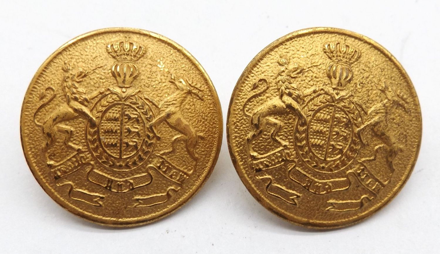 Württemberg: Paar Sergeantenknöpfe, Hersteller Extra Fein, Durchmesser ca. 29 mm.