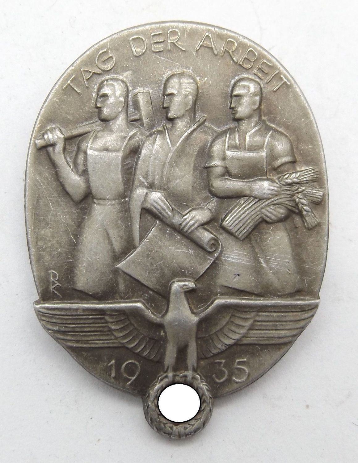 Abzeichen Tag der Arbeit 1935, Hersteller Forster u. Graf, Schwäbisch Gmünd.