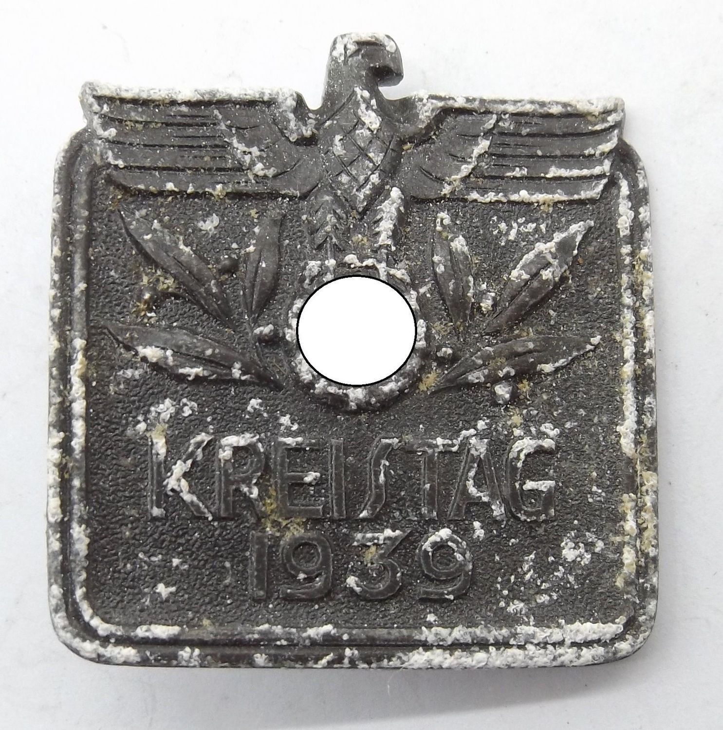NSDAP: Abzeichen Kreistag 1939, rückseitig Hersteller Foerster & Barth, Pforzheim und RZM M9/7.