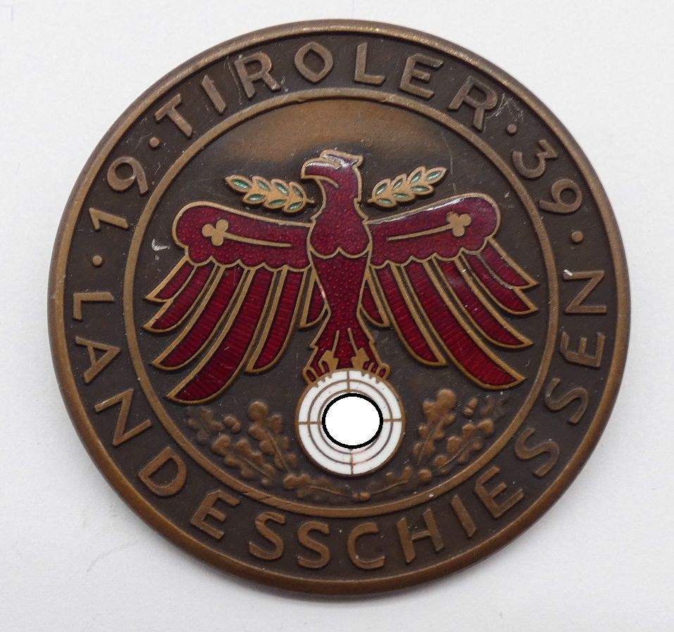 3. Reich: Schießauszeichnung Tiroler Landesschiessen 1939 in Bronze, Hersteller A.G. & Co. München, an Nadel, 52 mm. 3. Reich: Schießauszeichnung Tiroler Landesschiessen 1939 in Bronze, Hersteller A.G. & Co. München, an Nadel, 52 mm.