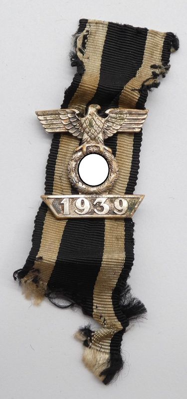 Wiederholungsspange zum Eisernen Kreuz, EK 2. Klasse 1939, zum EK 2. Klasse 1914, mit Band.