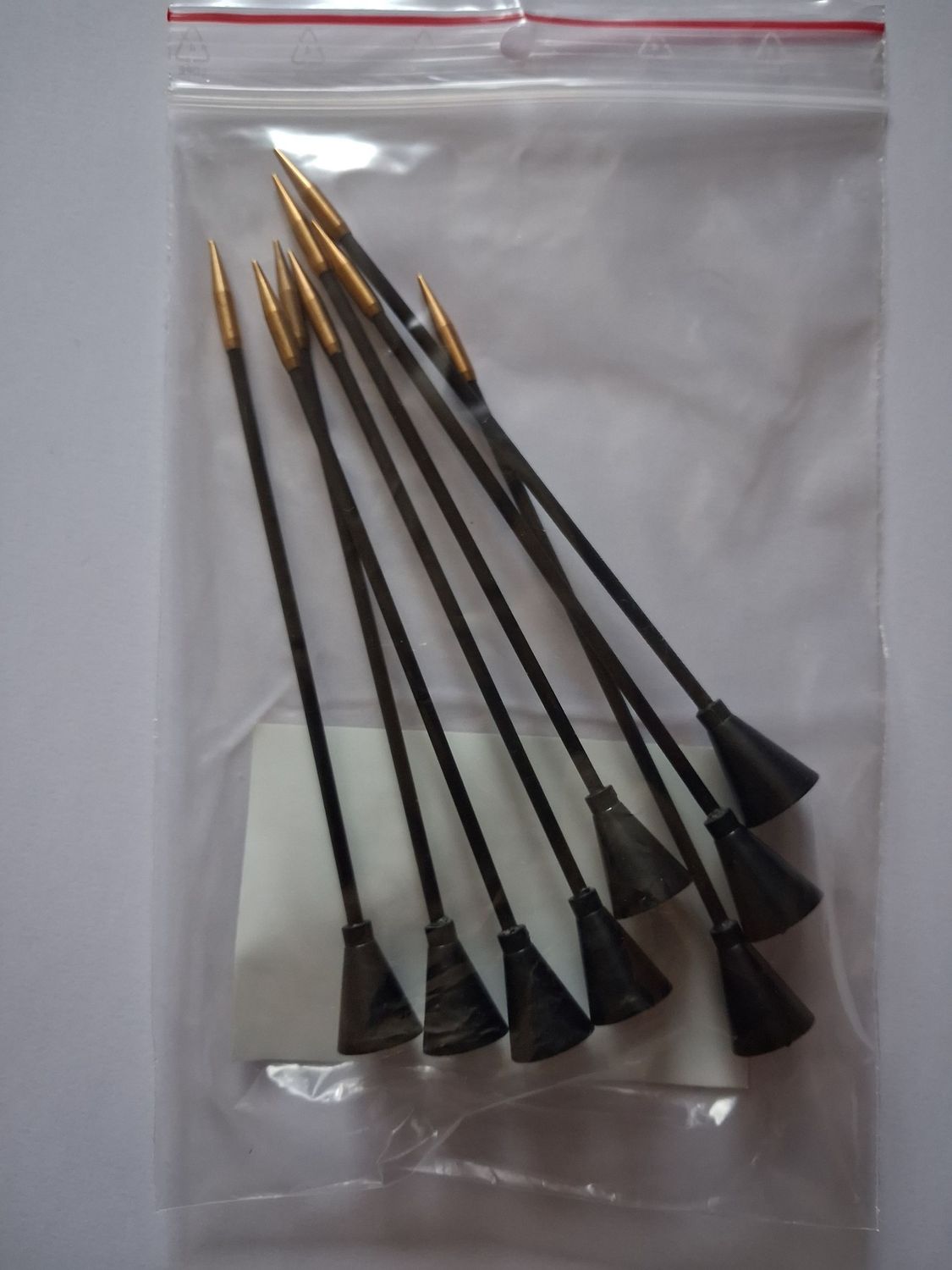 Carbonpfeile mit Messingspitze - 14 mm - SCHWARZE Conen