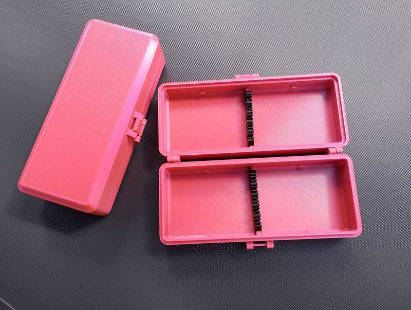 Box für die Aufbewahrung von Blasrohrpfeilen - METALL PINK Box für die Aufbewahrung von Blasrohrpfeilen - METALL PINK