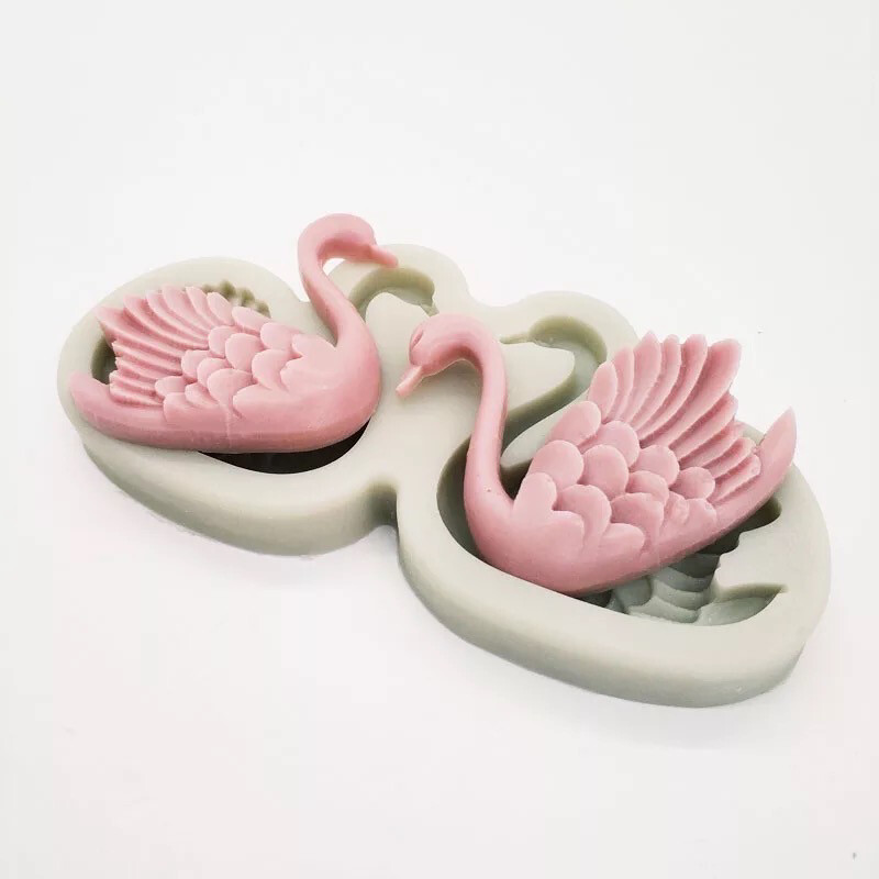 2 Swan Mold